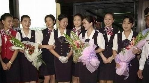 涉外窗口行業(yè)的女性都是經(jīng)過挑選的 涉外窗口行業(yè)的女性都是經(jīng)過挑選的