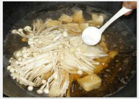 豆腐金針菇湯