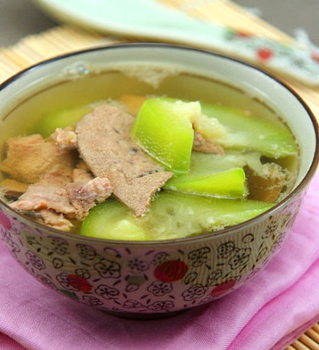 絲瓜豬肝瘦肉湯